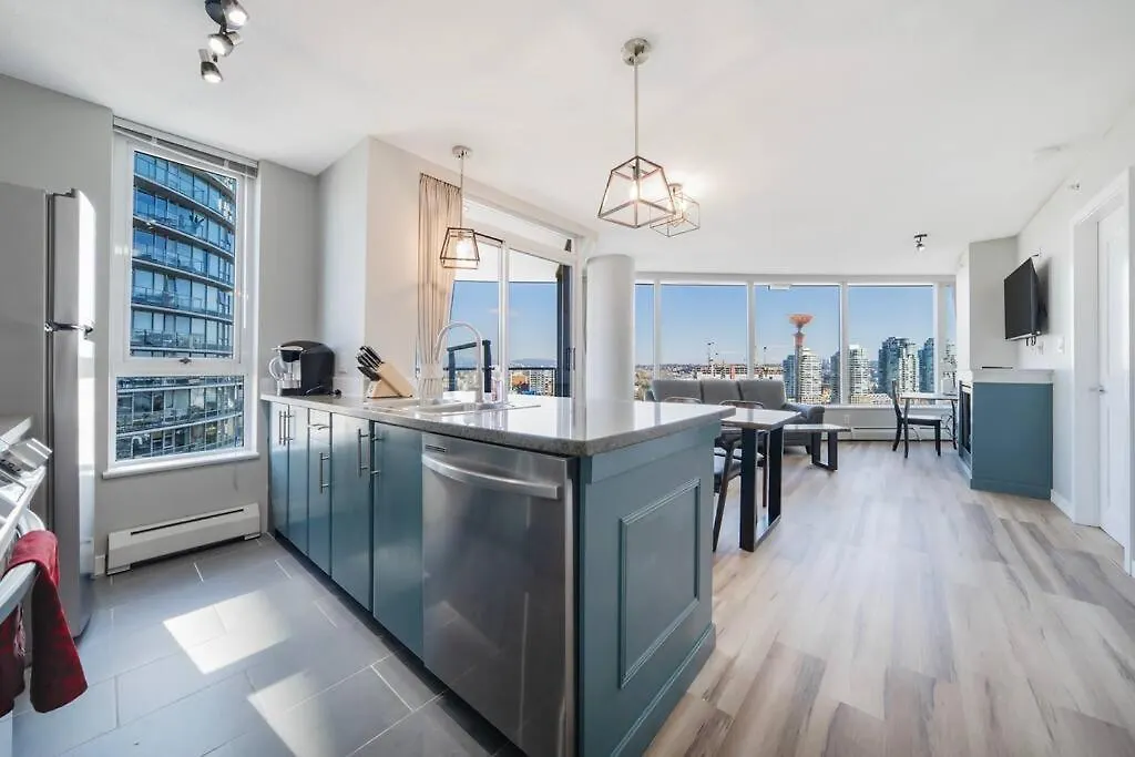 Appartamento Beautiful Dt 3 Bed 2Bath Apat Free Parking & Pool Vancouver