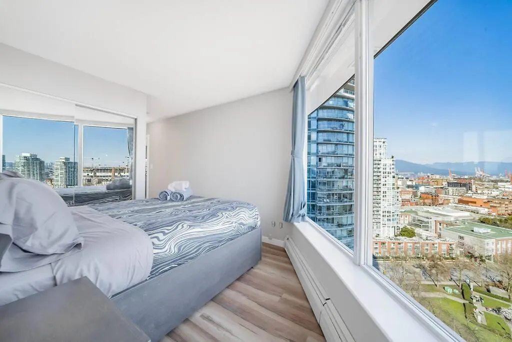Appartamento Beautiful Dt 3 Bed 2Bath Apat Free Parking & Pool Vancouver