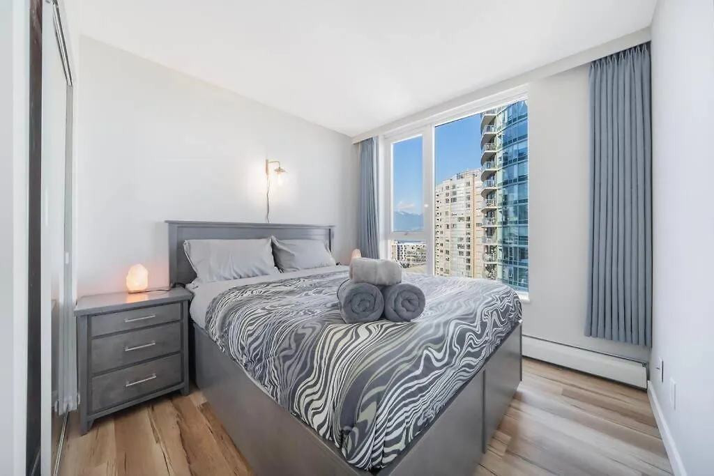 Appartamento Beautiful Dt 3 Bed 2Bath Apat Free Parking & Pool Vancouver